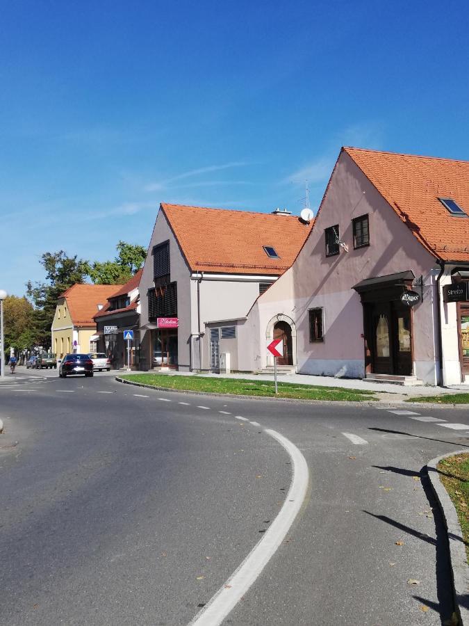 Apartman Florijan Varazdin Exterior photo